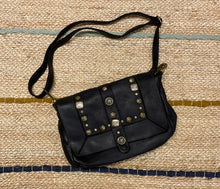 Load image into Gallery viewer, Sac bandoulière en cuir rock , leather bag , sac à main , maroquinerie
