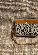 Load image into Gallery viewer, Sac  Louise ,  Sac bandoulière en cuir , leather bag , sac à main , maroquinerie
